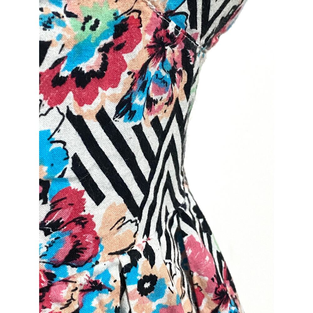 No Boundaries Babydoll Strapless Mini Dress S Smocked Floral Zig Zag Summer Y2K - Picture 4 of 8